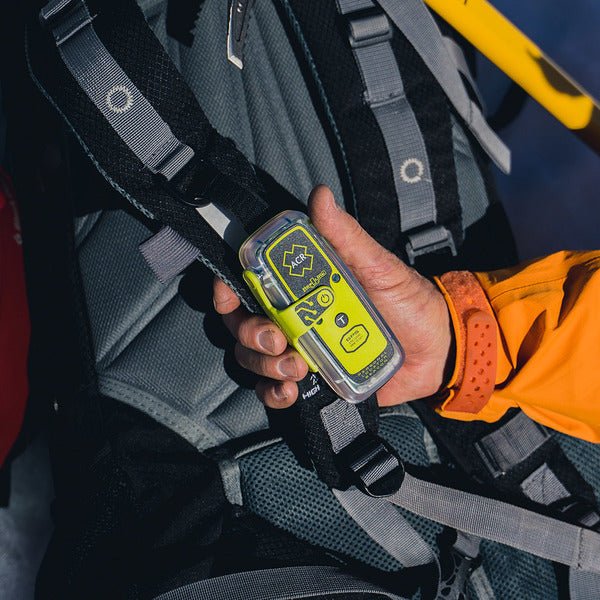 ACR ResQLink 400 Personal Locator Beacon - Image 4