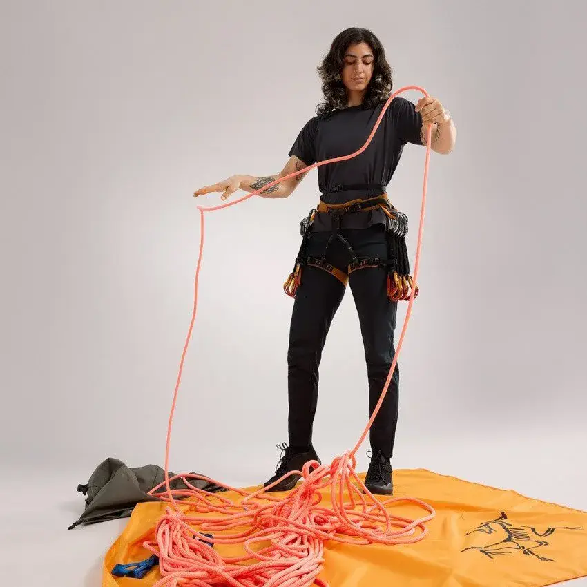 Arcteryx AR-385a Womens Climbing Harness - Yukon/Amaranthus - Image 6