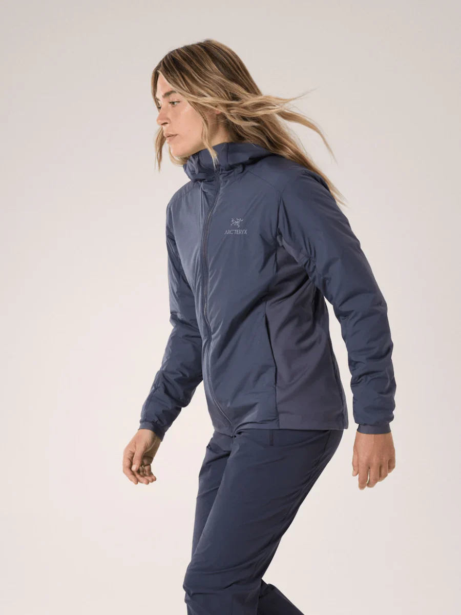 Arcteryx Atom Womens Hooded Jacket - Black Sapphire - Image 3