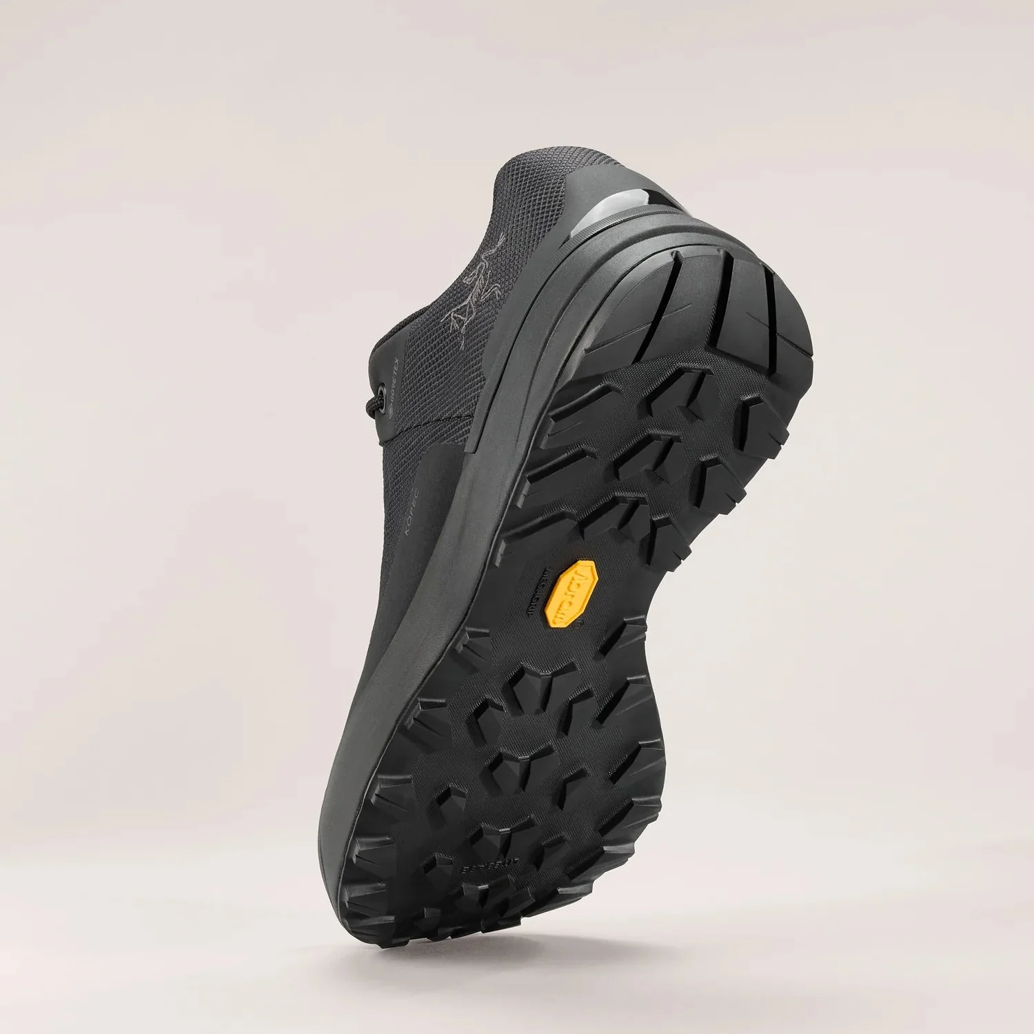 Arcteryx Kopec GTX Mens Hiking Shoe - Black/Yukon - Image 2