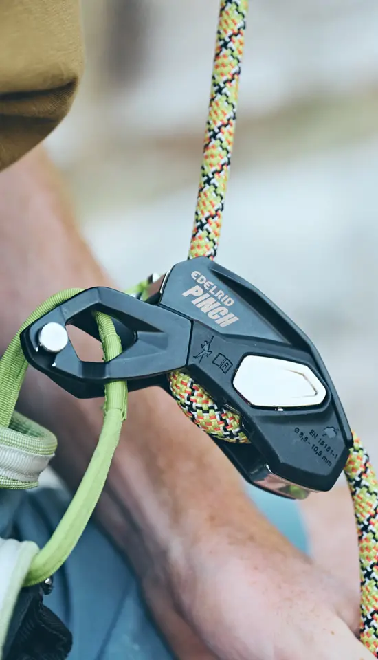 Edelrid Pinch Semi Automatic Belay Device - Image 13