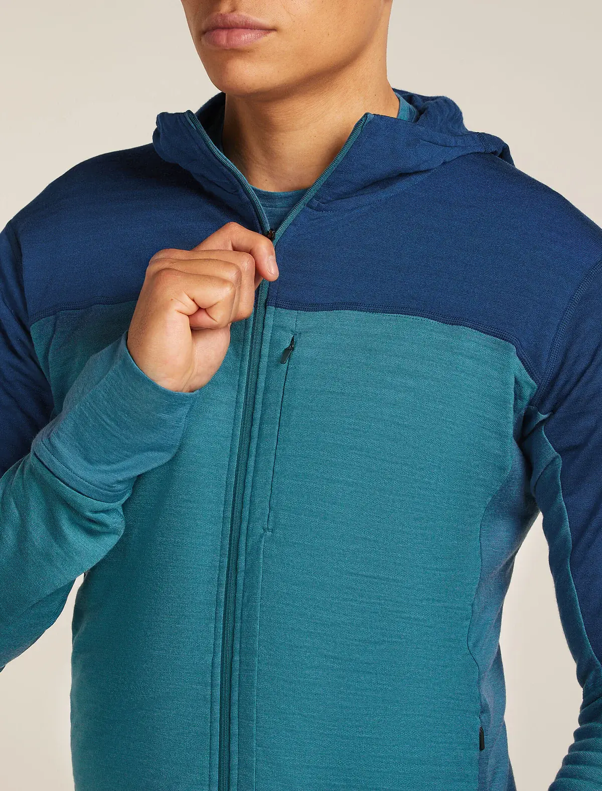 Icebreaker Merino Blend 300 RealFleece Descender Mens Hooded Jacket - Image 6