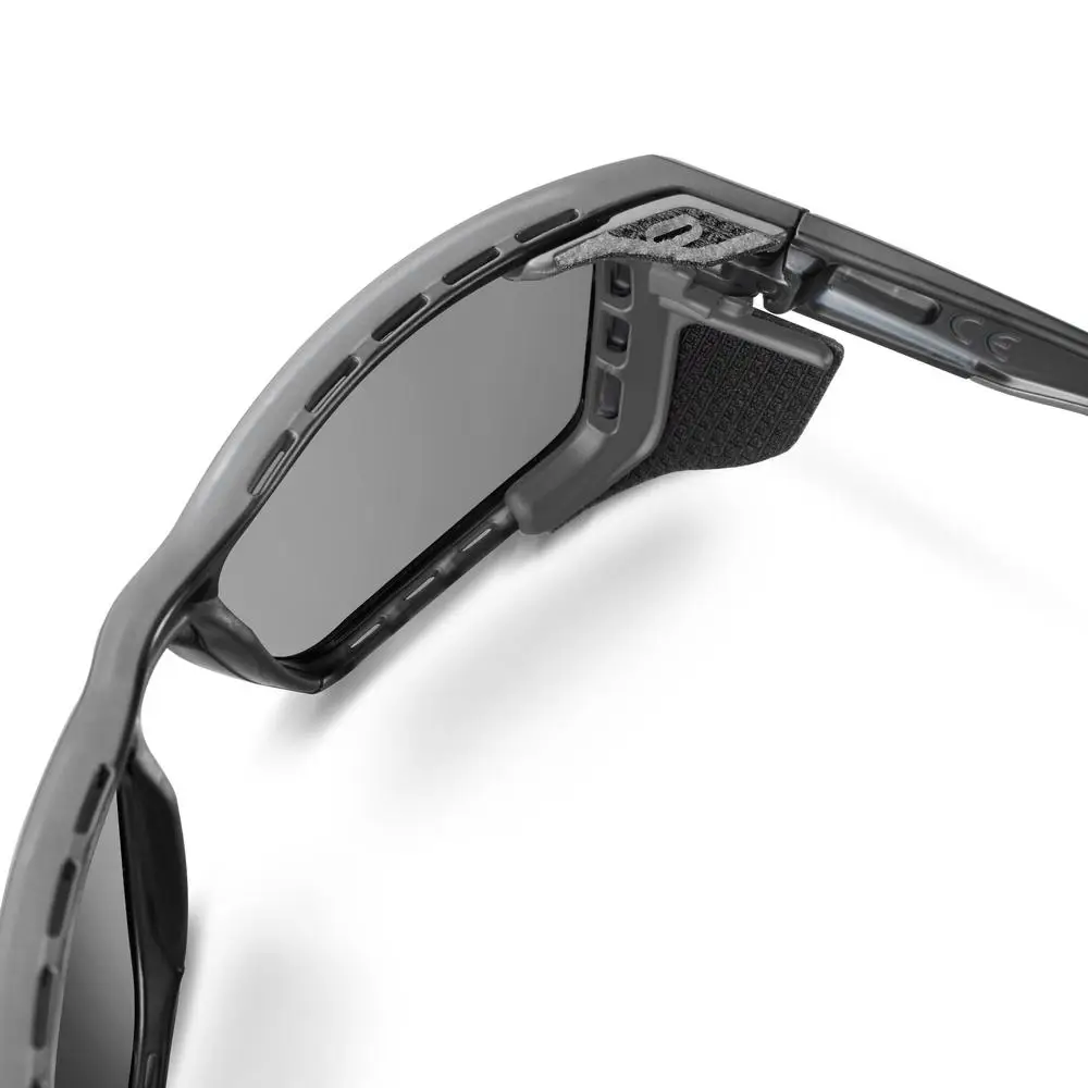 Julbo Shield Sunglasses - Spectron 3 Lens - Image 5