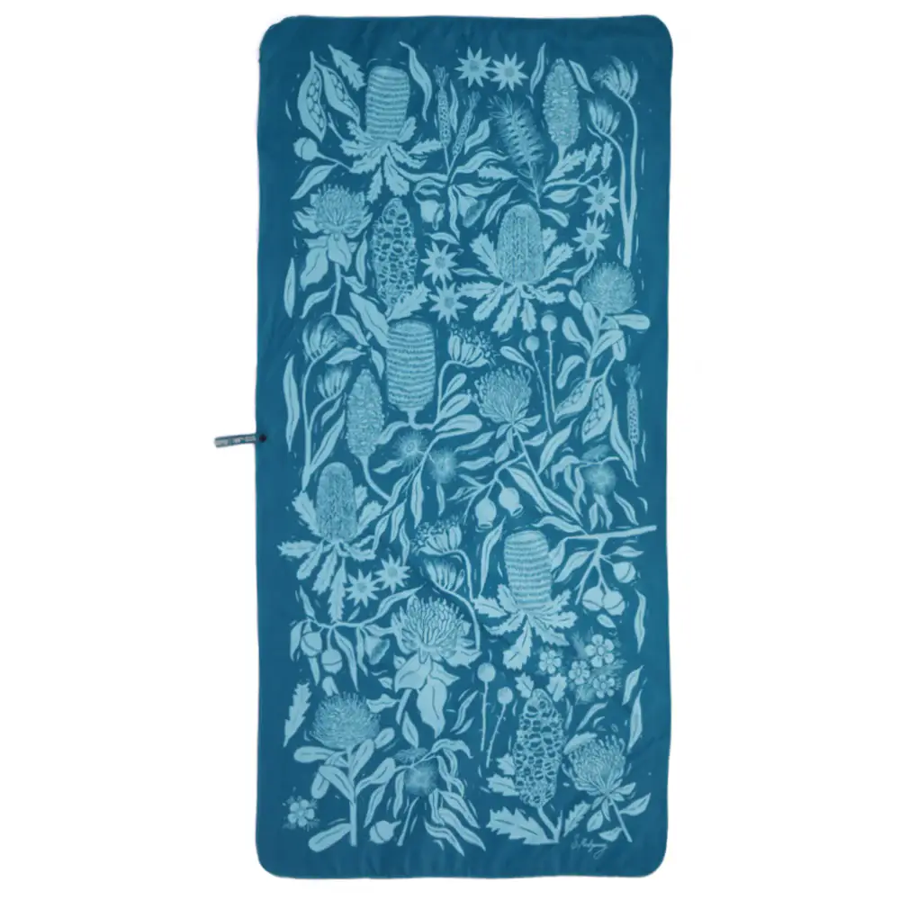 Mont Flora Microfibre Travel Towel - Extra Large - Image 2