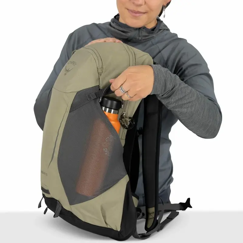 Osprey Hikelite 18 Litre Daypack - Image 6