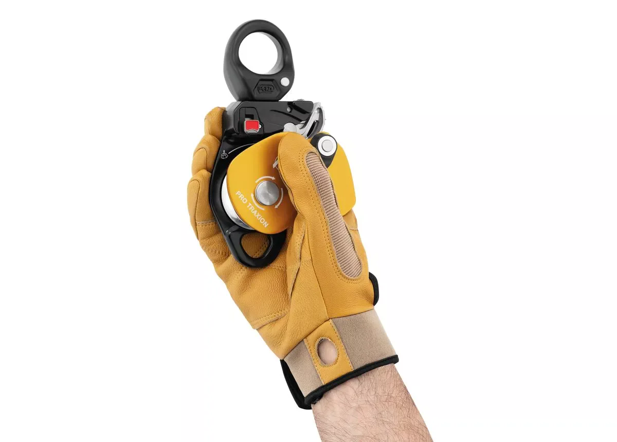 Petzl Pro Traxion Progress Capture Pulley with Swivel - Image 3