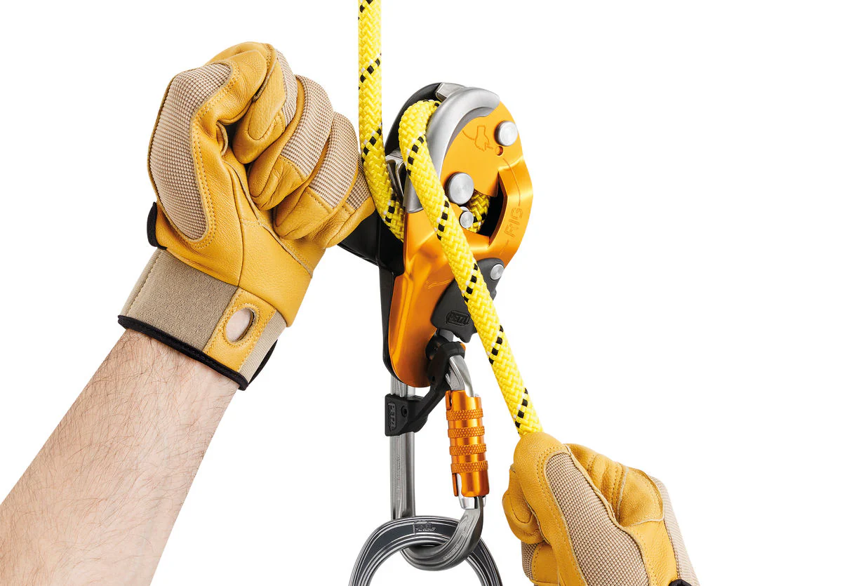 Petzl Rig Industrial Climbing Descender - Image 6