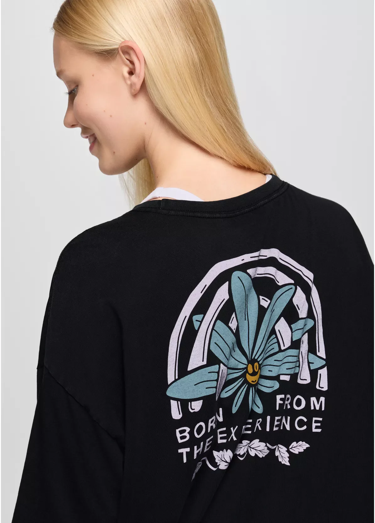 prAna Everyday Graphic Oversized Womens T-Shirt - Image 4