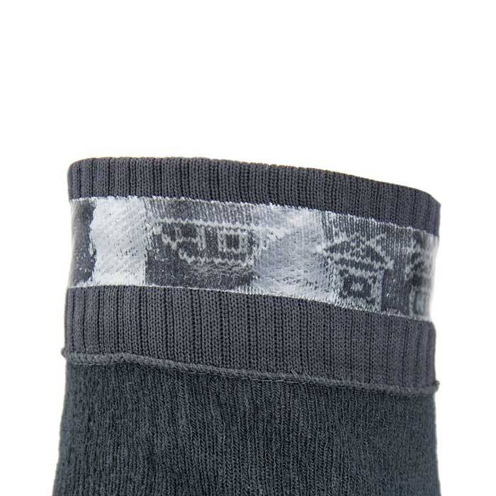 Sealskinz Waterproof Warm Weather Hydrostop Mid Length Socks - Image 3