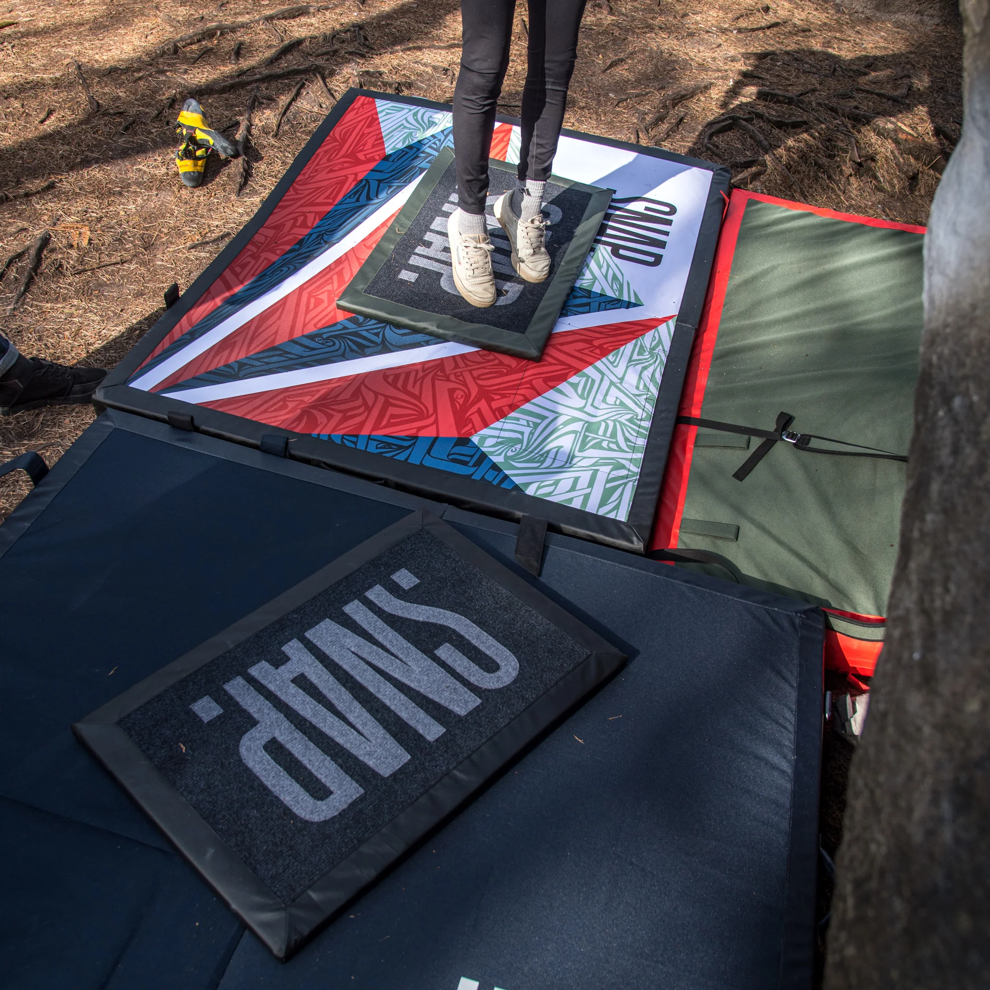 SNAP Grand Rebound Bouldering Crash Pad - Astro - Image 2