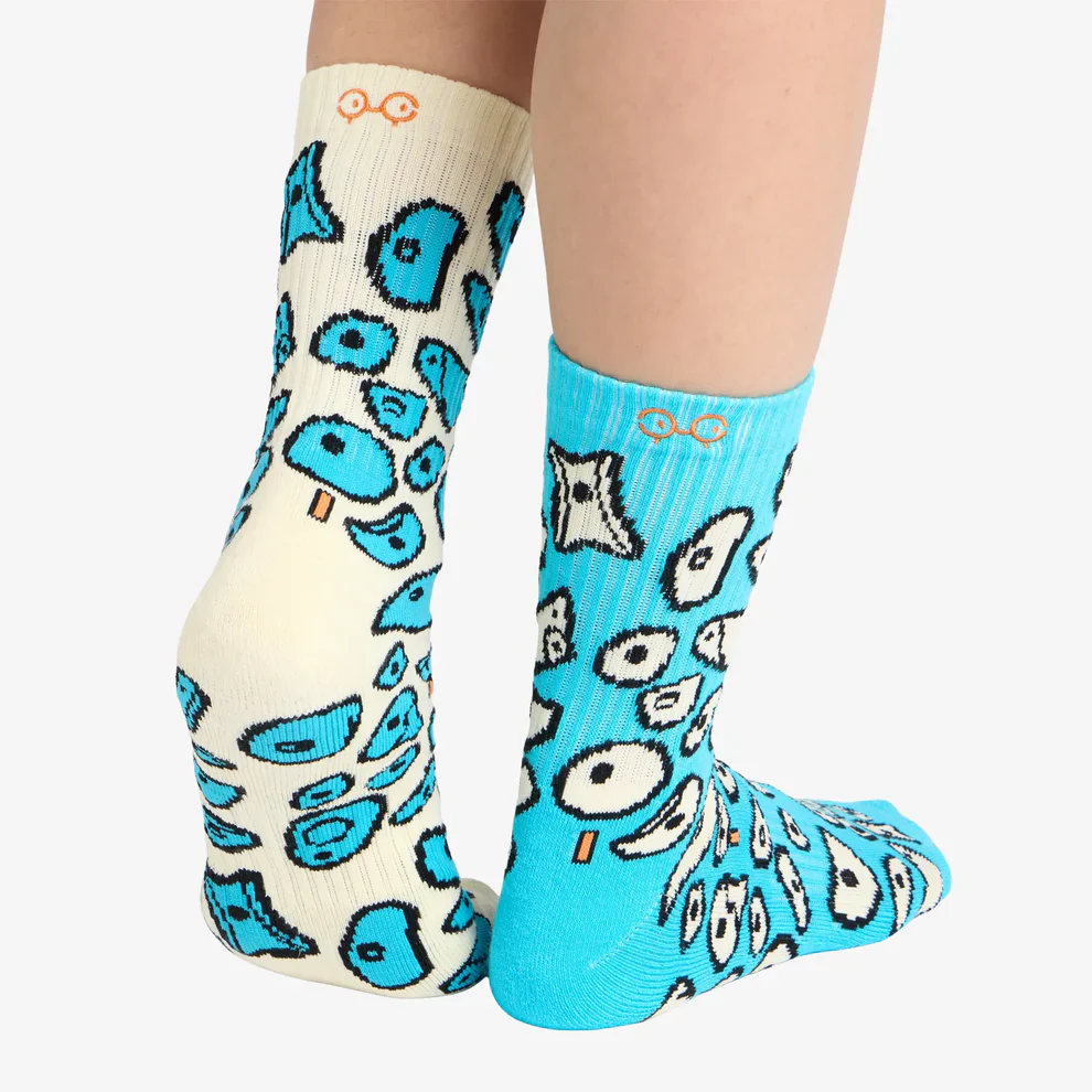 YY Vertical Spray Wall Socks - Image 3